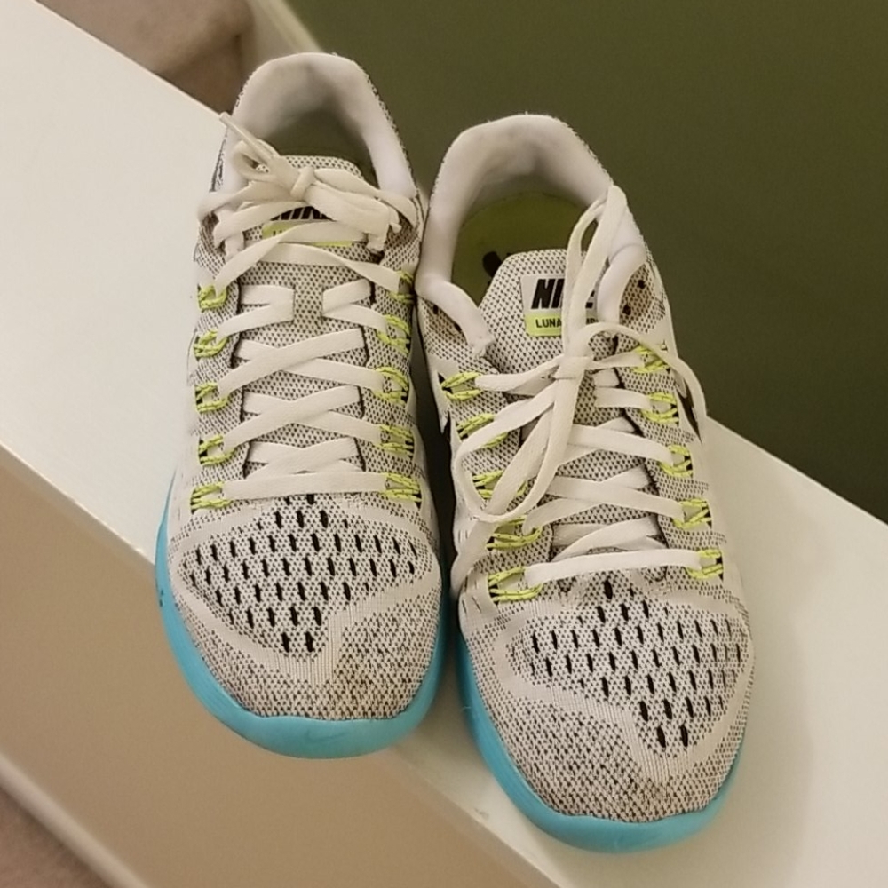 Sneakers - Picture 2 of 3